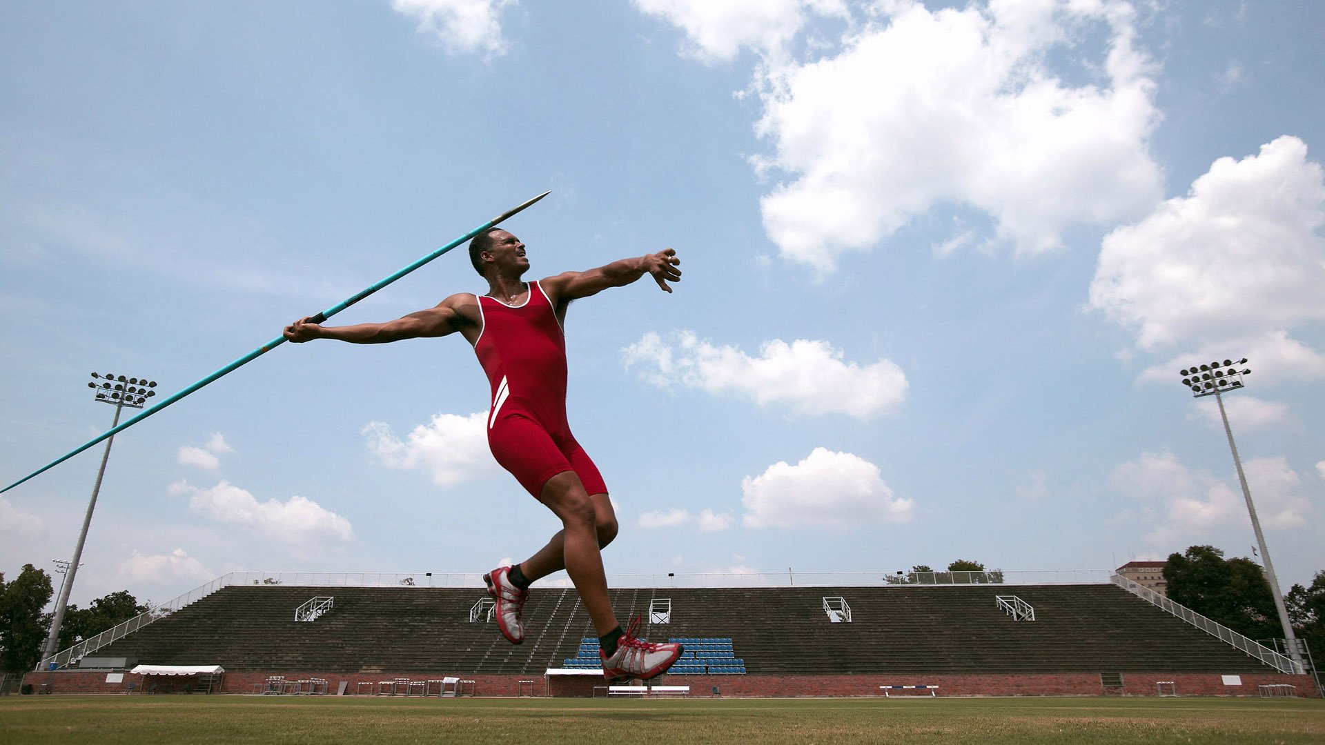 九游体育app下载-200米自由泳选手配速均衡合理，200米自由泳正常人多少秒